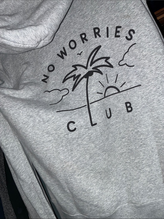 Uniqlo Tops - Uniqlo thumbs up no worries club hooded sweatshirt cute graphic